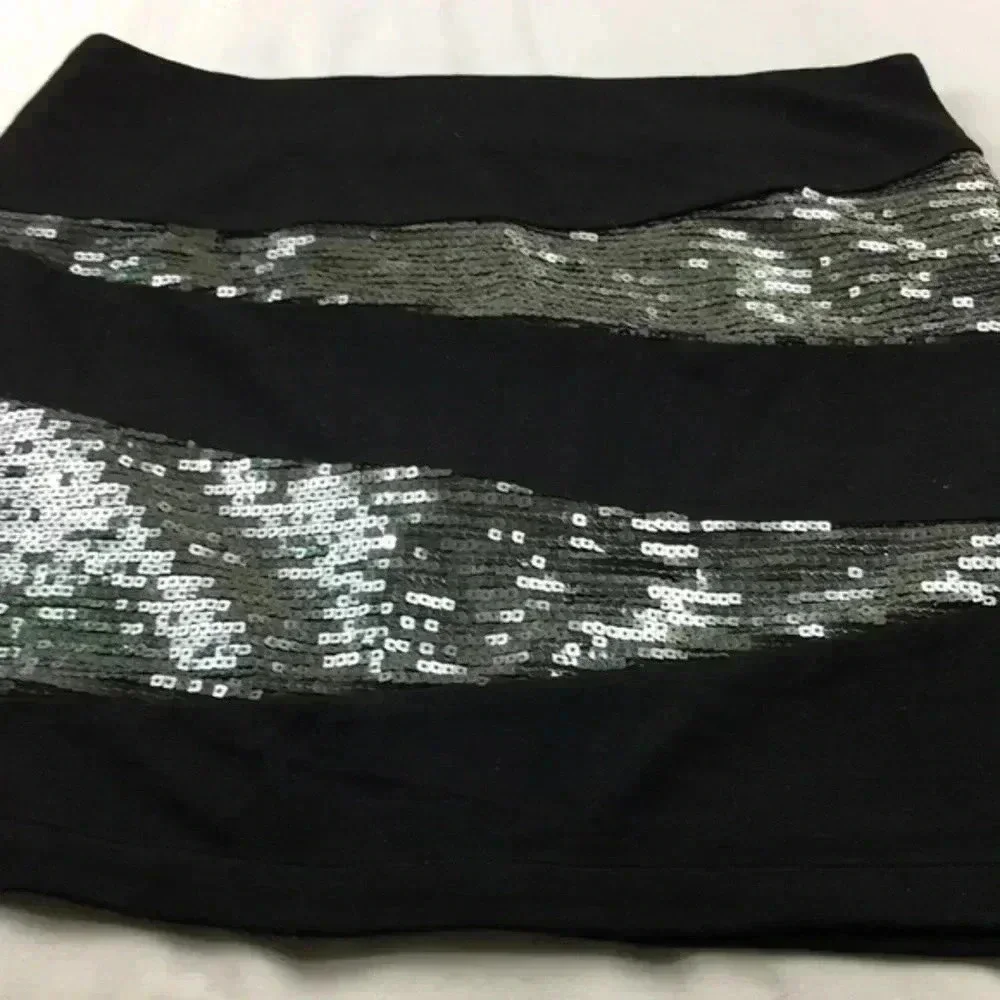 Forever 21 ladies skirt LG